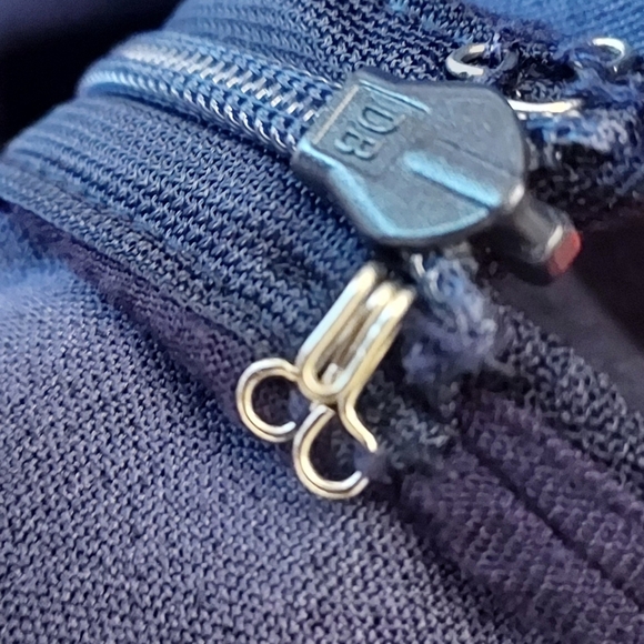 Tuckernuck Pomander Place Mason Navy Blue Red Ruffle Tie Blouse Size Medium - Picture 8 of 12